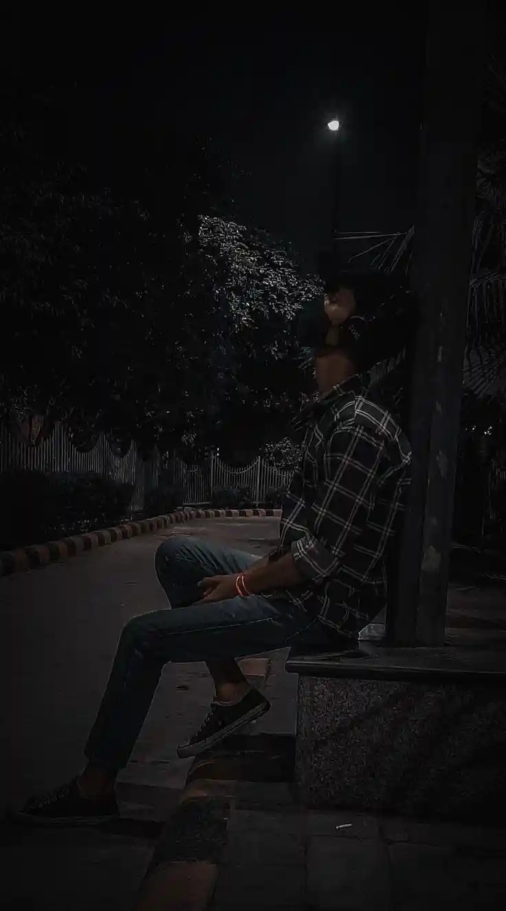 alone-dp-boy