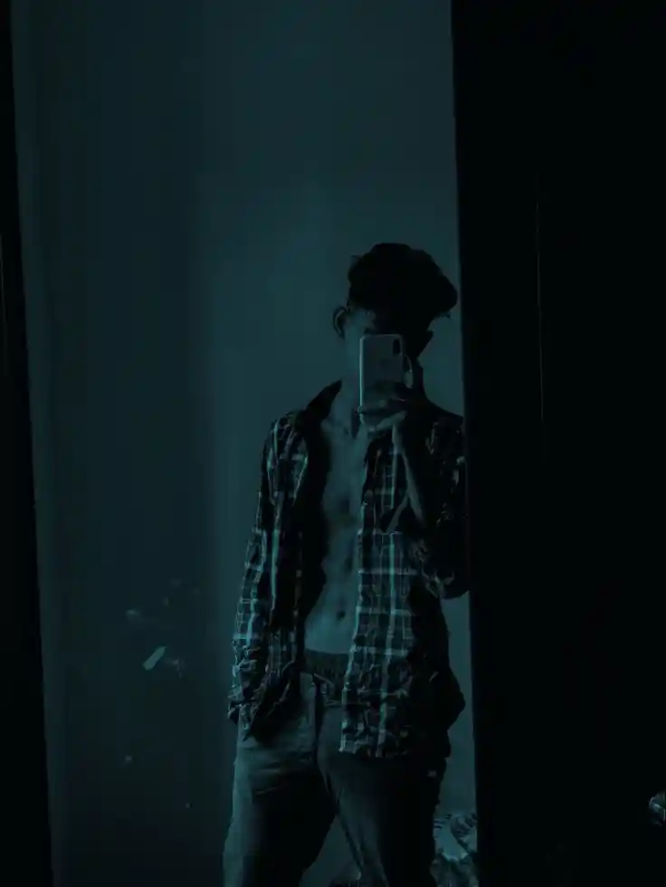 alone-dp-for-girls