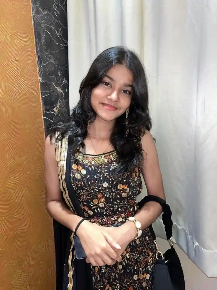 attitude-girl-dp