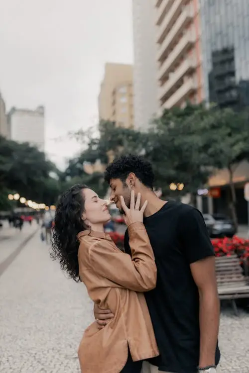 cute-couple-dp