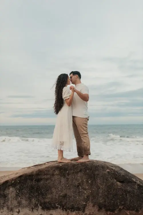 cute-couple-dp