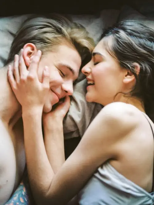 cute-couple-dp