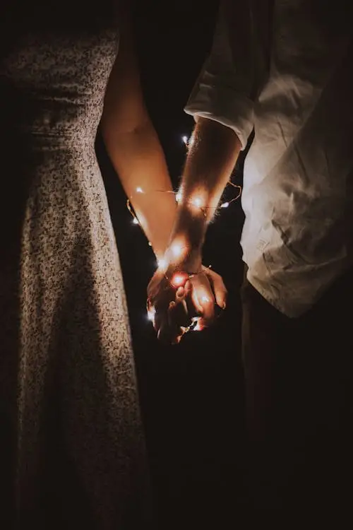 cute-couple-dp