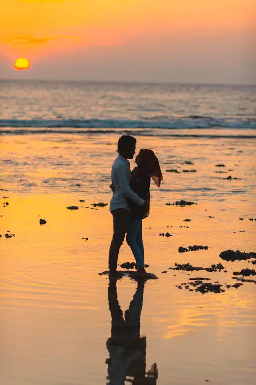 cute-couple-dp