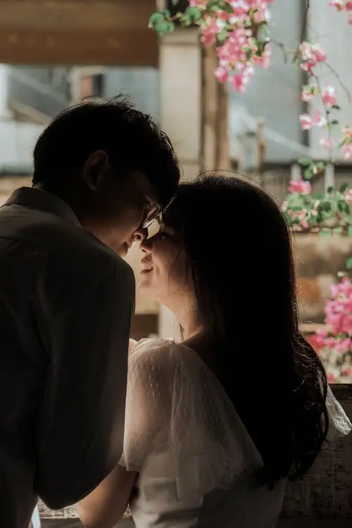 cute-couple-dp