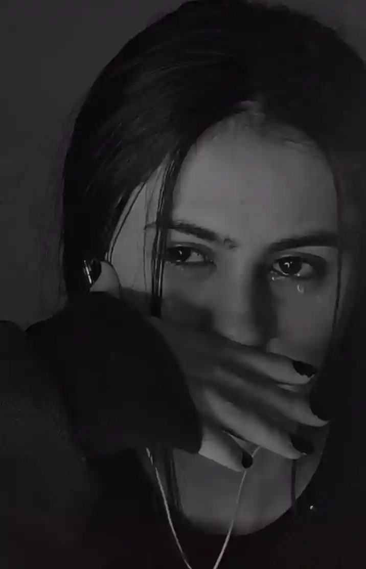 cute-sad-girl-dp