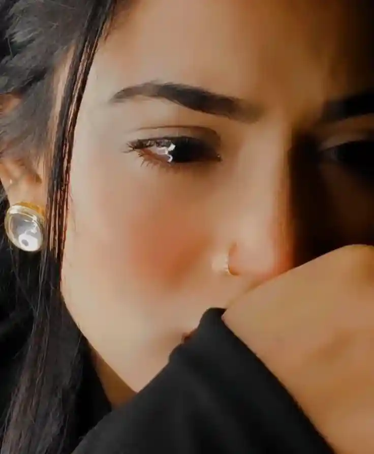 cute-sad-girl-dp