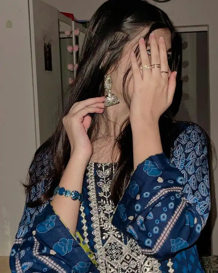 hide-face-girl-pic-dp
