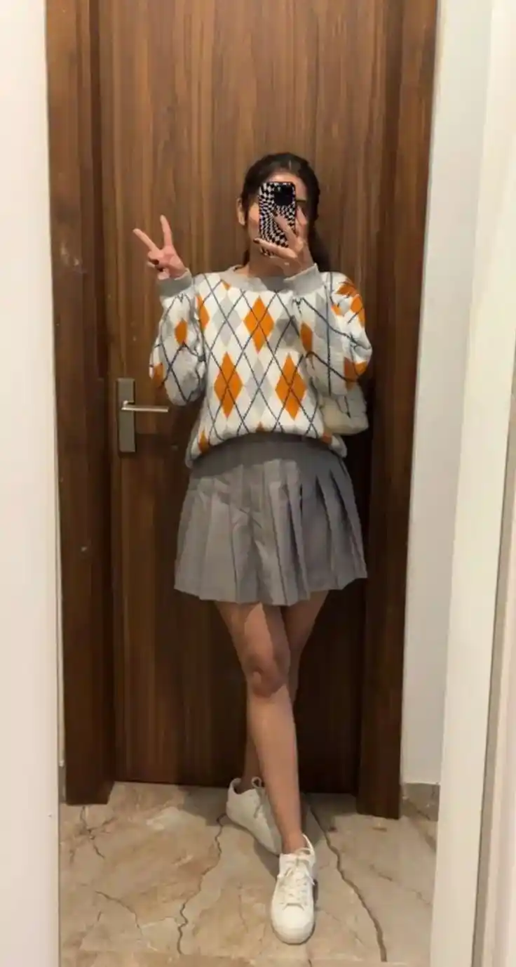 mirror-selfie-dp