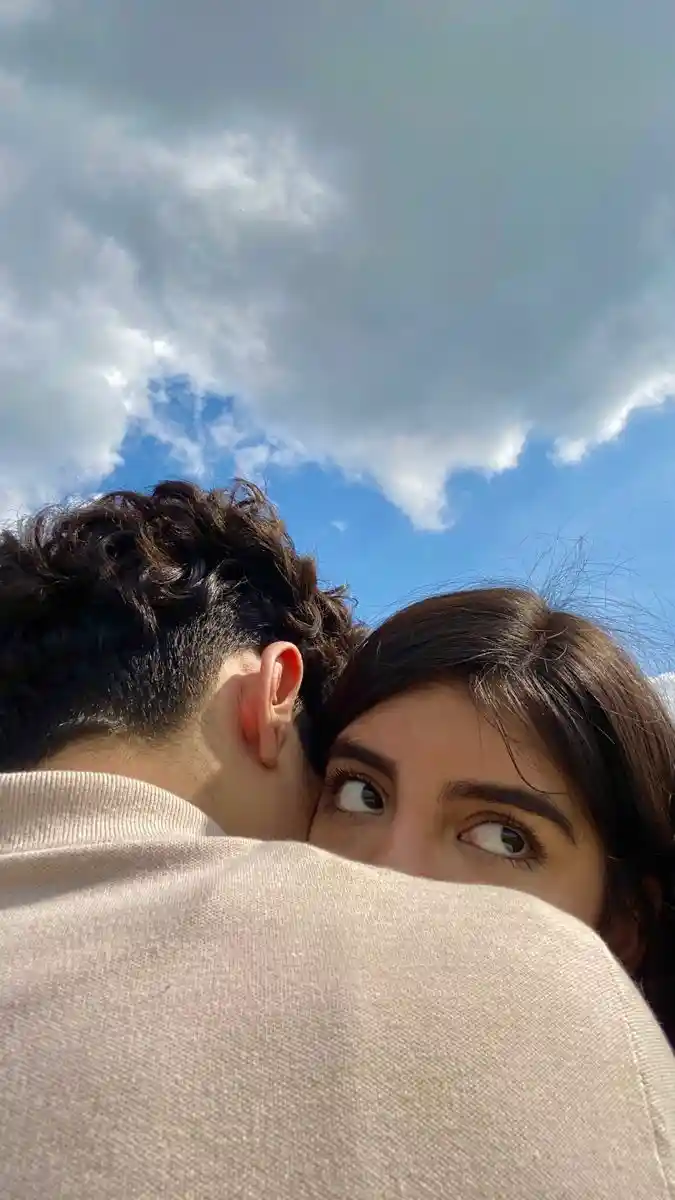 profile-love-dp