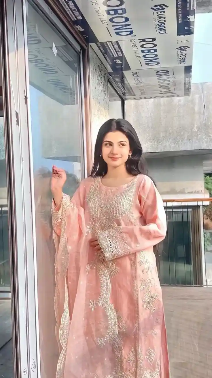 unique dp for girls